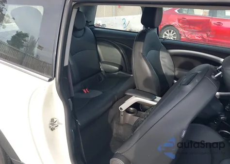 2009 Mini Cooper S from USA, damaged, VIN WMWMF73549TW83149